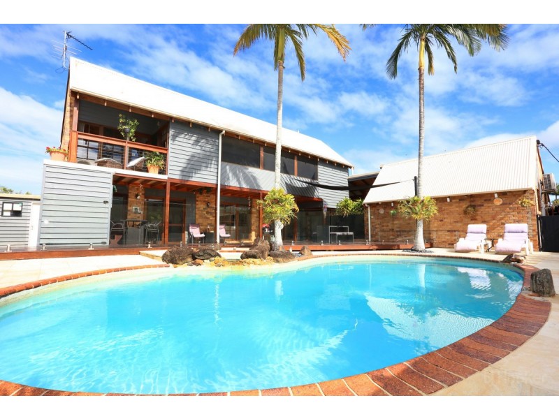 35 Thrush Avenue, Paradise Point QLD 4216