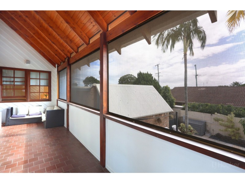 35 Thrush Avenue, Paradise Point QLD 4216