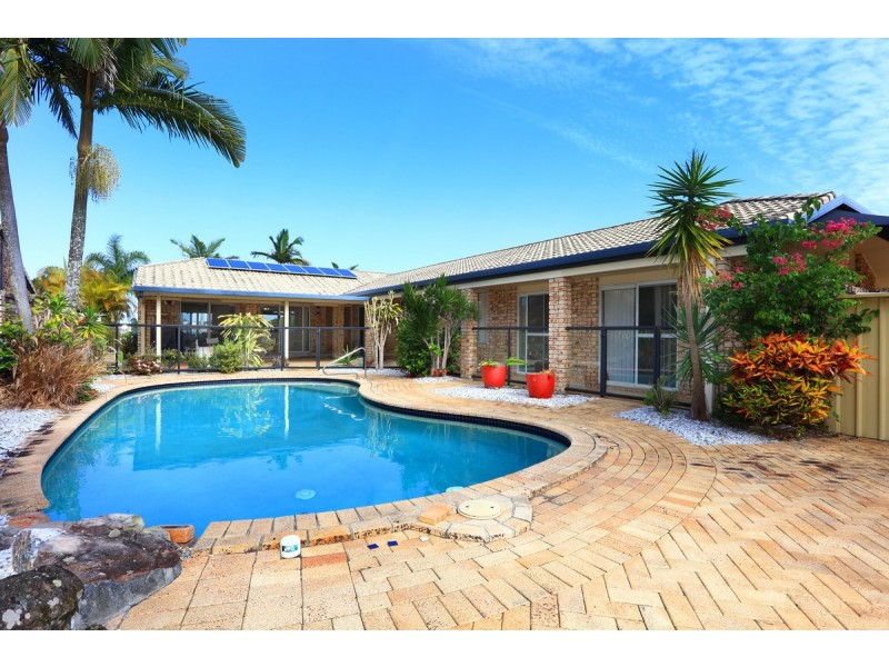 84 Lae Drive, Runaway Bay QLD 4216