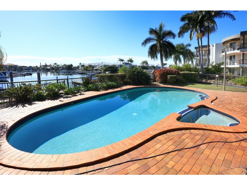 34/41A Broadwater Street, Runaway Bay QLD 4216