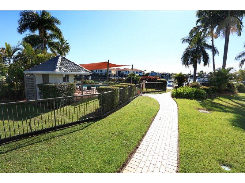 34/41A Broadwater Street, Runaway Bay QLD 4216