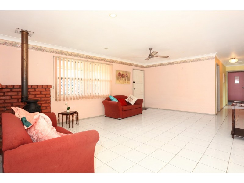 2 Nalkari Street, Coombabah QLD 4216