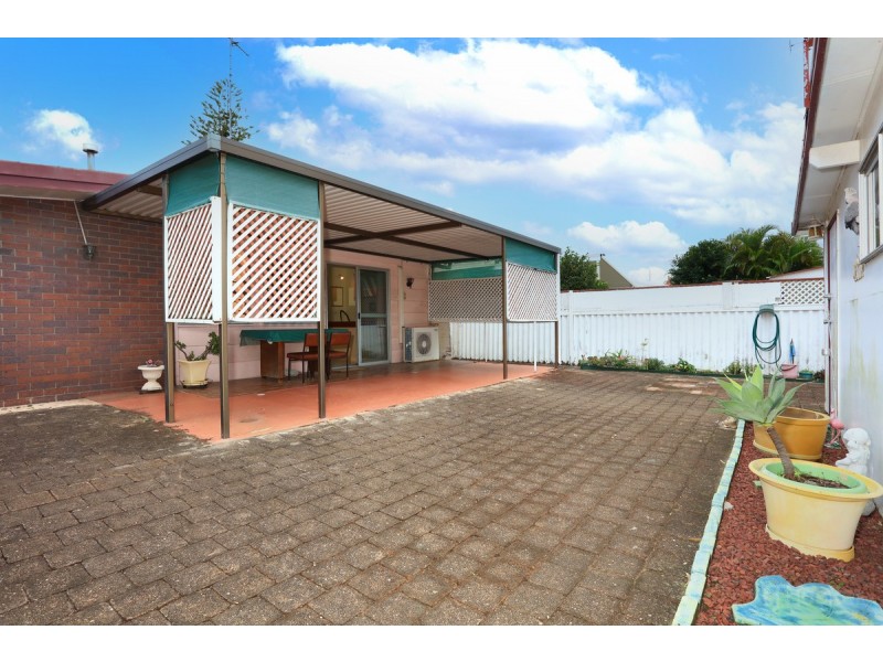 2 Nalkari Street, Coombabah QLD 4216