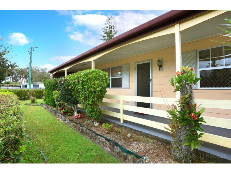 2 Nalkari Street, Coombabah QLD 4216