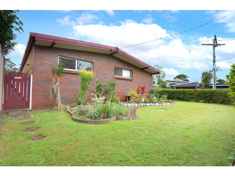 2 Nalkari Street, Coombabah QLD 4216