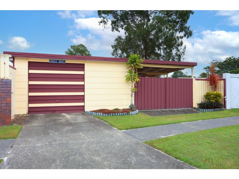 2 Nalkari Street, Coombabah QLD 4216