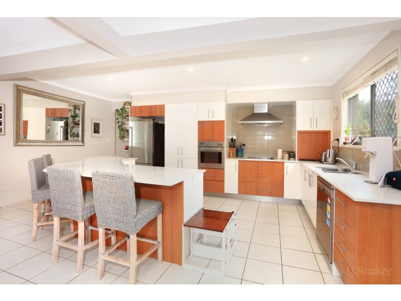 121 Kindra Avenue, Southport QLD 4215