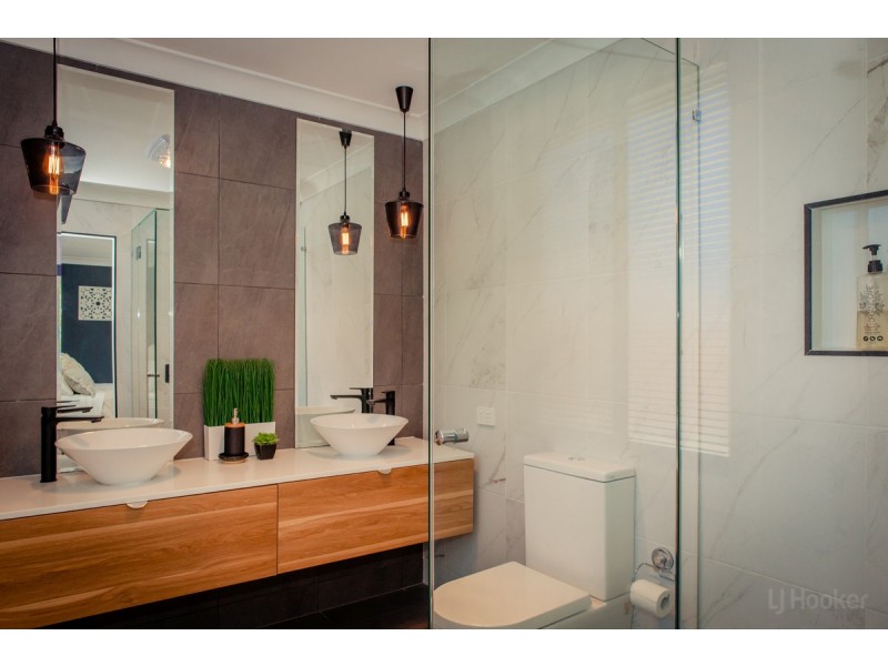 69 The Estuary, Coombabah QLD 4216