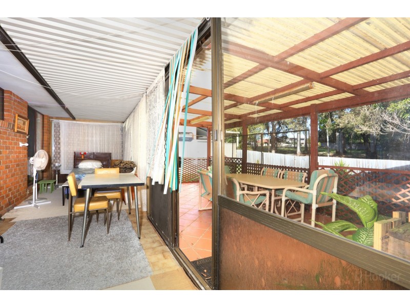 2/16 Eurimbula Court, Paradise Point QLD 4216