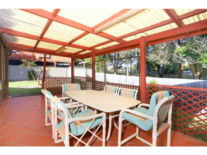 2/16 Eurimbula Court, Paradise Point QLD 4216