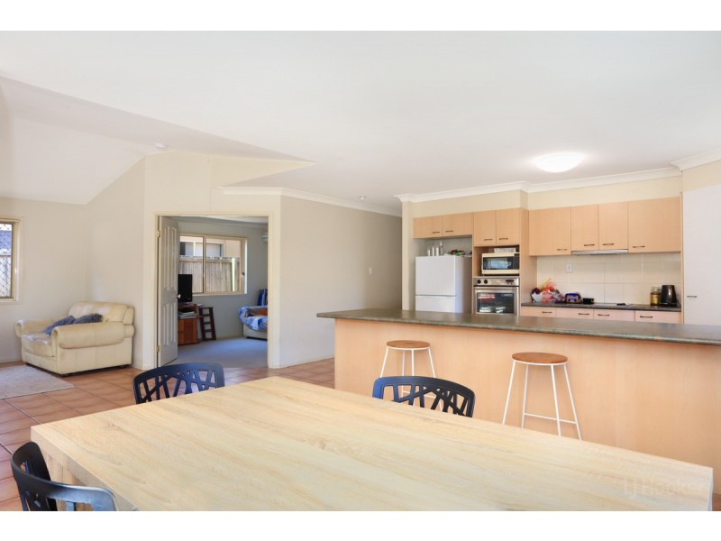 15 The Esplanade, Coombabah QLD 4216