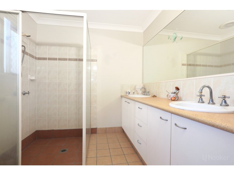 15 The Esplanade, Coombabah QLD 4216