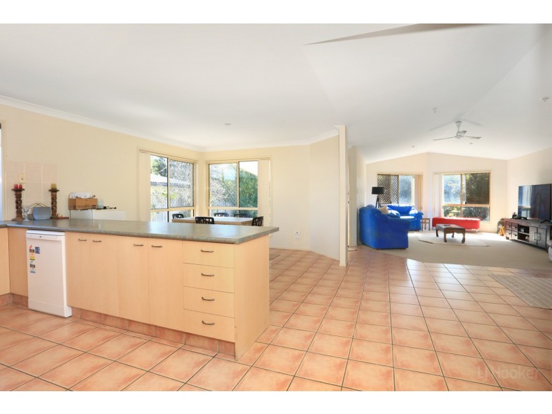 15 The Esplanade, Coombabah QLD 4216