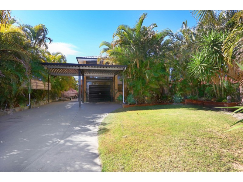 15 Oxley Drive, Paradise Point QLD 4216