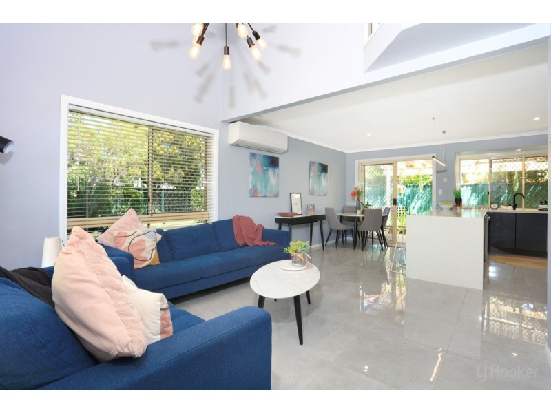 6/427 Oxley Drive, Runaway Bay QLD 4216