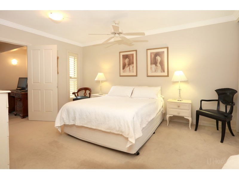6/14 Pendraat Parade, Hope Island QLD 4212