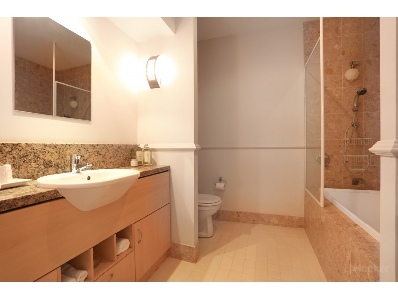 6/14 Pendraat Parade, Hope Island QLD 4212