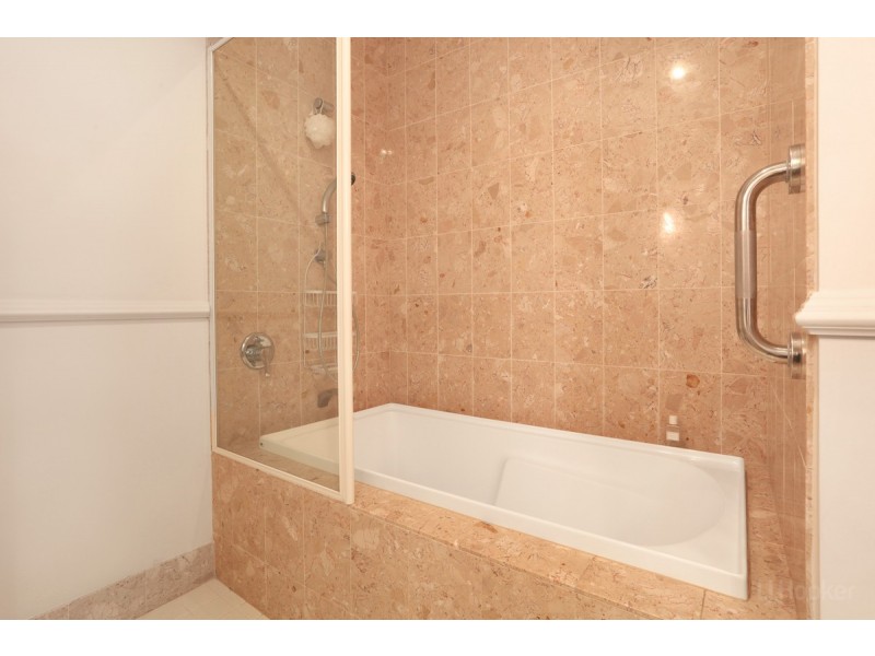 6/14 Pendraat Parade, Hope Island QLD 4212