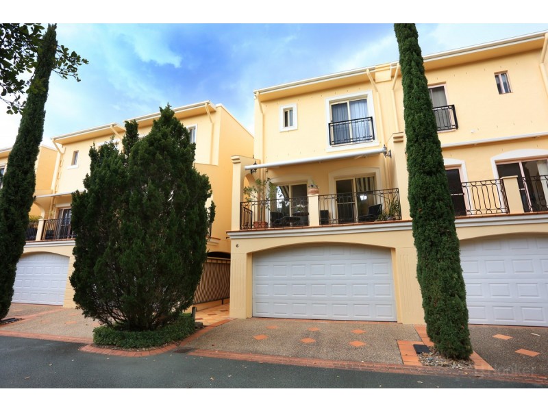 6/14 Pendraat Parade, Hope Island QLD 4212