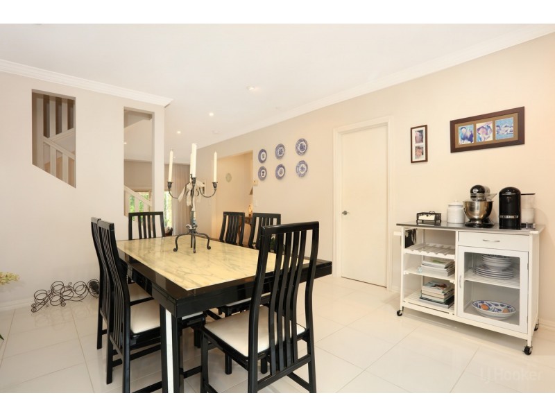 6/14 Pendraat Parade, Hope Island QLD 4212