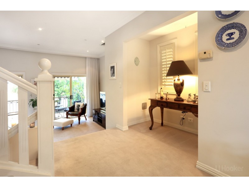 6/14 Pendraat Parade, Hope Island QLD 4212