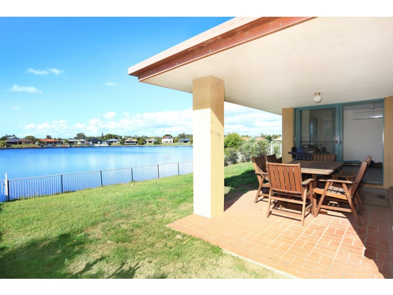 70 Burrendong Road, Coombabah QLD 4216