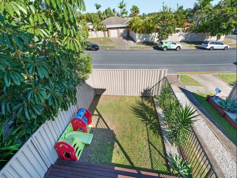 2/3 Brady Drive, Coombabah QLD 4216