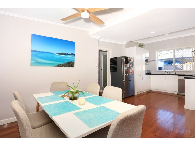 26 Tallara Street, Coombabah QLD 4216