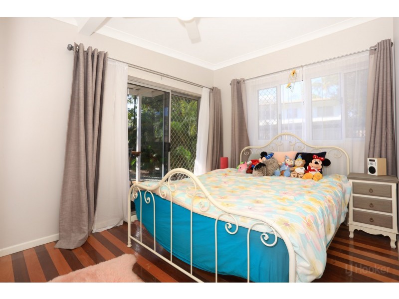 26 Tallara Street, Coombabah QLD 4216