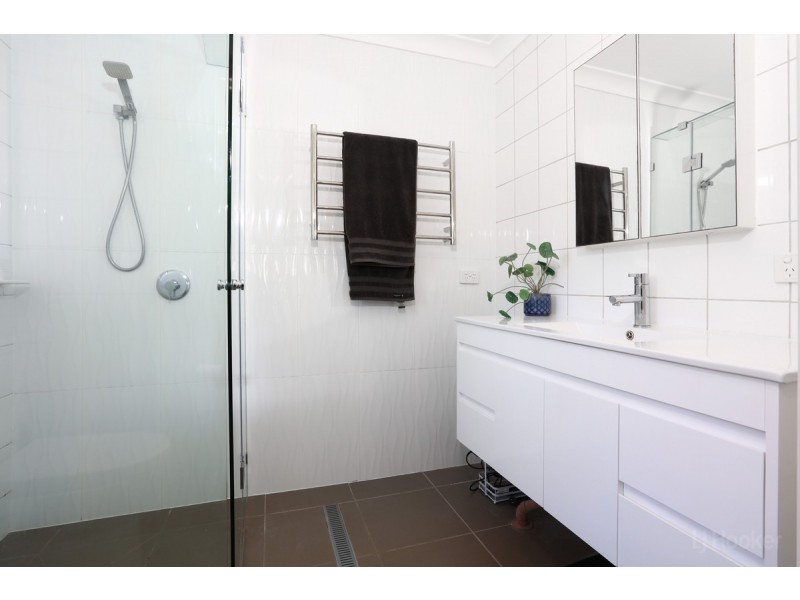 20 Doreen Drive, Coombabah QLD 4216