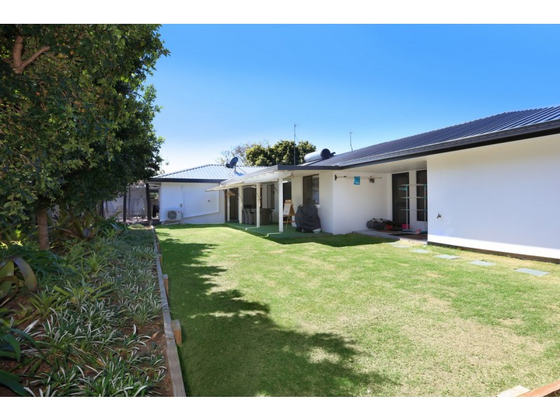 20 Doreen Drive, Coombabah QLD 4216