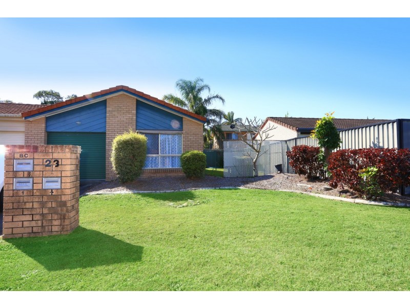 2/23 Crystal Reef Drive, Coombabah QLD 4216