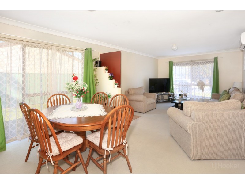 2/23 Crystal Reef Drive, Coombabah QLD 4216