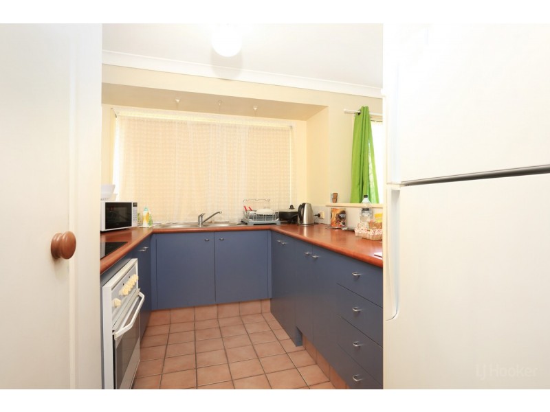 2/23 Crystal Reef Drive, Coombabah QLD 4216