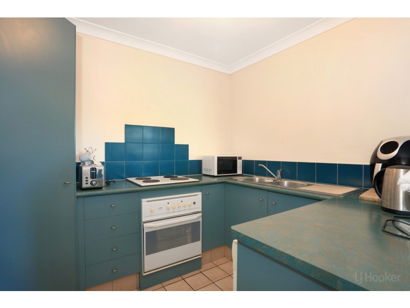 2/16 Crystal Reef Drive, Coombabah QLD 4216