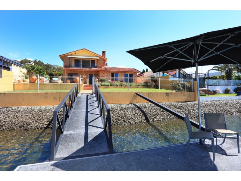 116 Tallebudgera Drive, Palm Beach QLD 4221