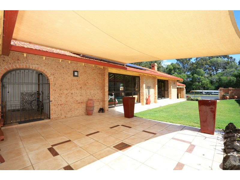 116 Tallebudgera Drive, Palm Beach QLD 4221