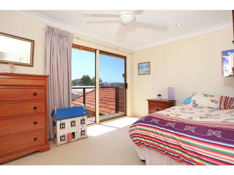116 Tallebudgera Drive, Palm Beach QLD 4221