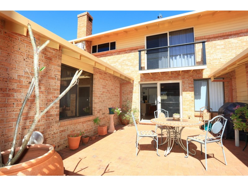 116 Tallebudgera Drive, Palm Beach QLD 4221