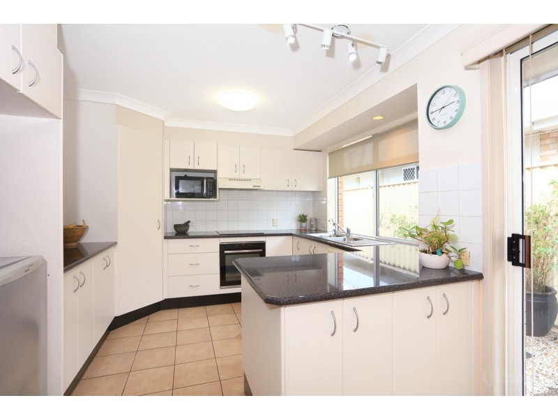 157 Paradise Parade, Hollywell QLD 4216