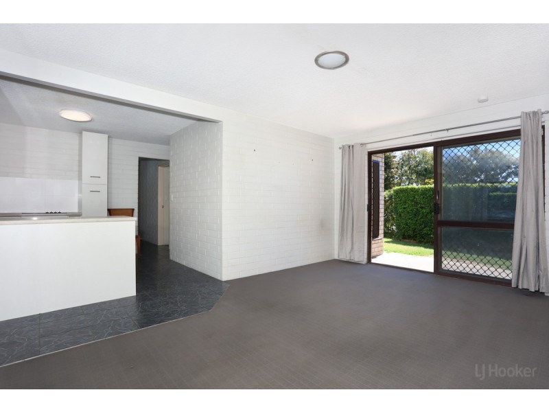 1/28 Errol Avenue, Paradise Point QLD 4216
