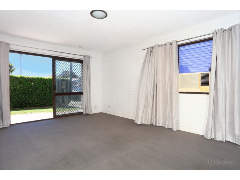 1/28 Errol Avenue, Paradise Point QLD 4216