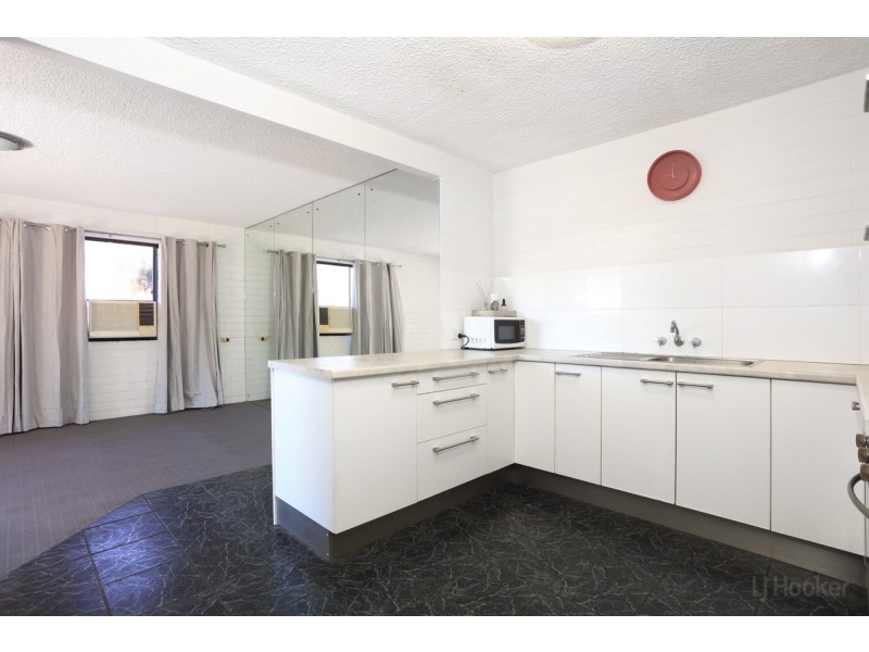 1/28 Errol Avenue, Paradise Point QLD 4216