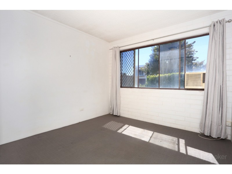 1/28 Errol Avenue, Paradise Point QLD 4216