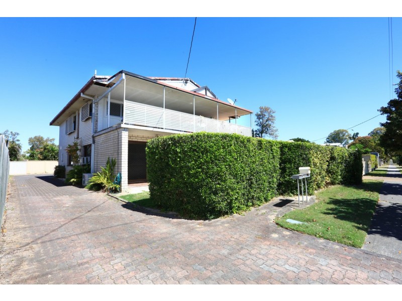 1/28 Errol Avenue, Paradise Point QLD 4216