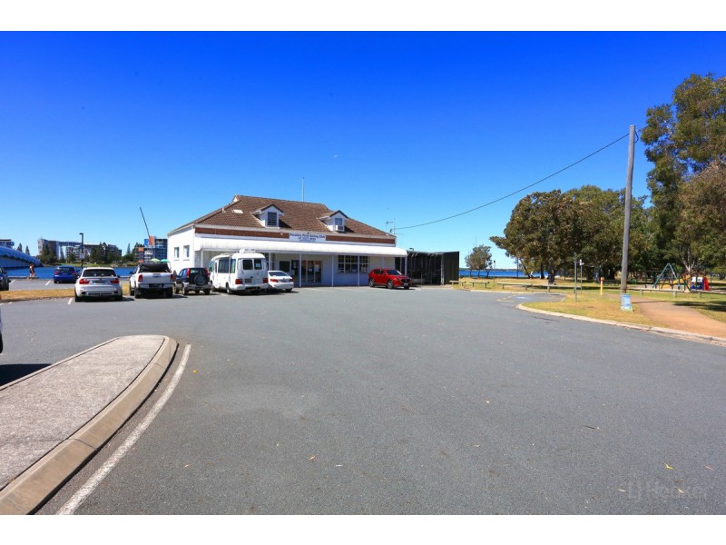 1/28 Errol Avenue, Paradise Point QLD 4216