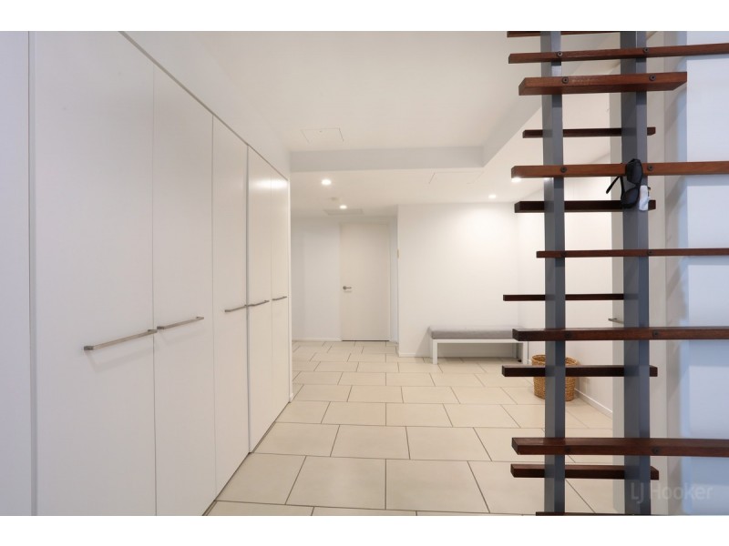 2308/2 Ephraim Island Parade, Paradise Point QLD 4216