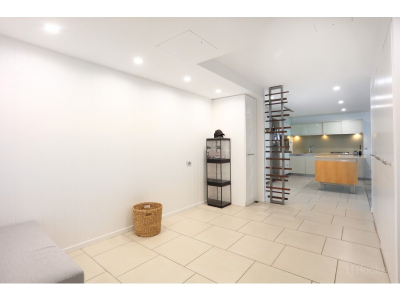 2308/2 Ephraim Island Parade, Paradise Point QLD 4216