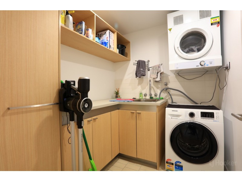 2308/2 Ephraim Island Parade, Paradise Point QLD 4216