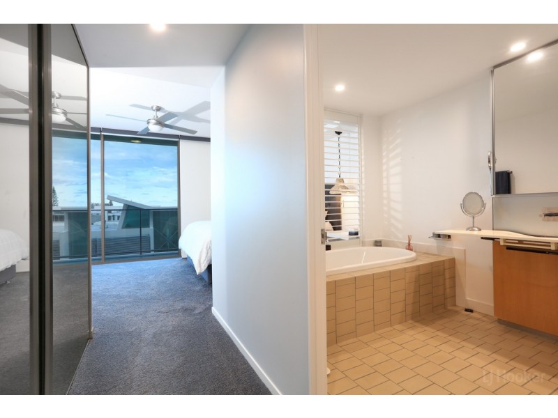 2308/2 Ephraim Island Parade, Paradise Point QLD 4216